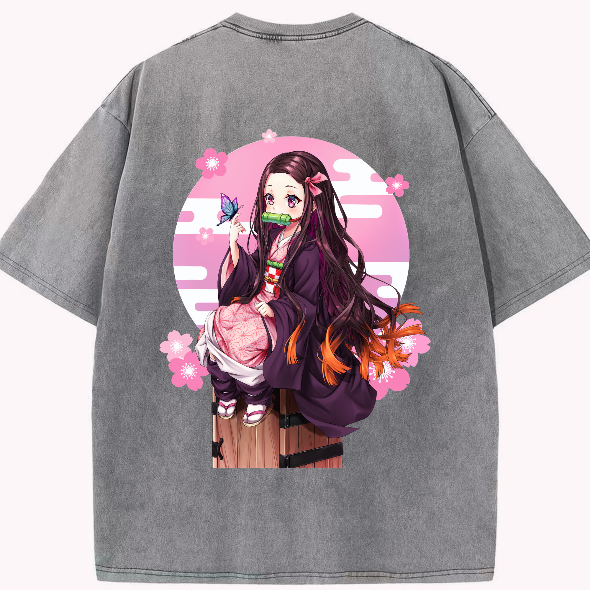 （画像用） 鬼滅の刃（きめつのやいば）竈門 禰󠄀豆子／かまど ねずこ Kamado Nezuko 綿100% ヴィンテージ風 半袖Tシャツ（背面プリント）