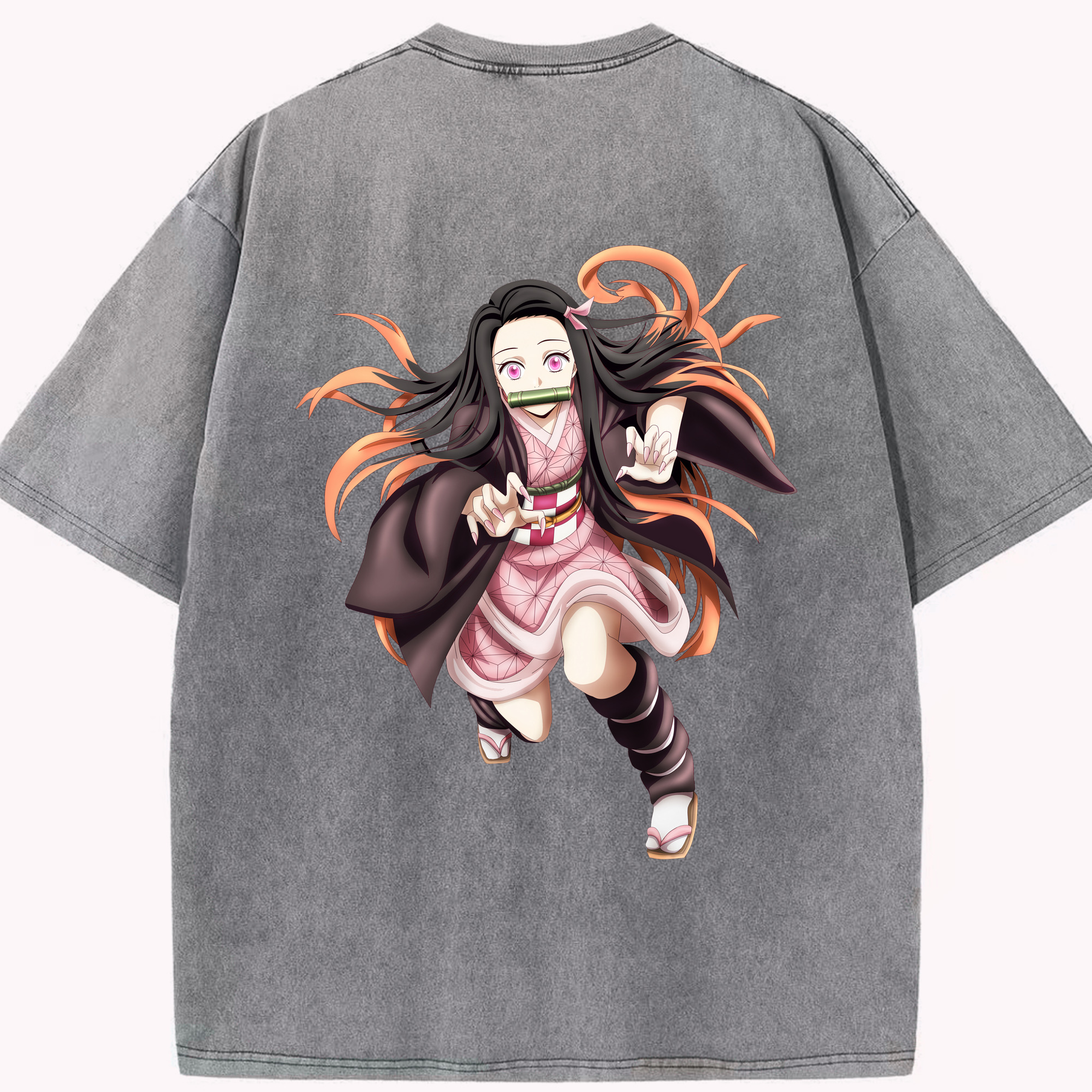 （画像用） 鬼滅の刃（きめつのやいば）竈門 禰󠄀豆子／かまど ねずこ Kamado Nezuko 綿100% ヴィンテージ風 半袖Tシャツ（背面プリント）