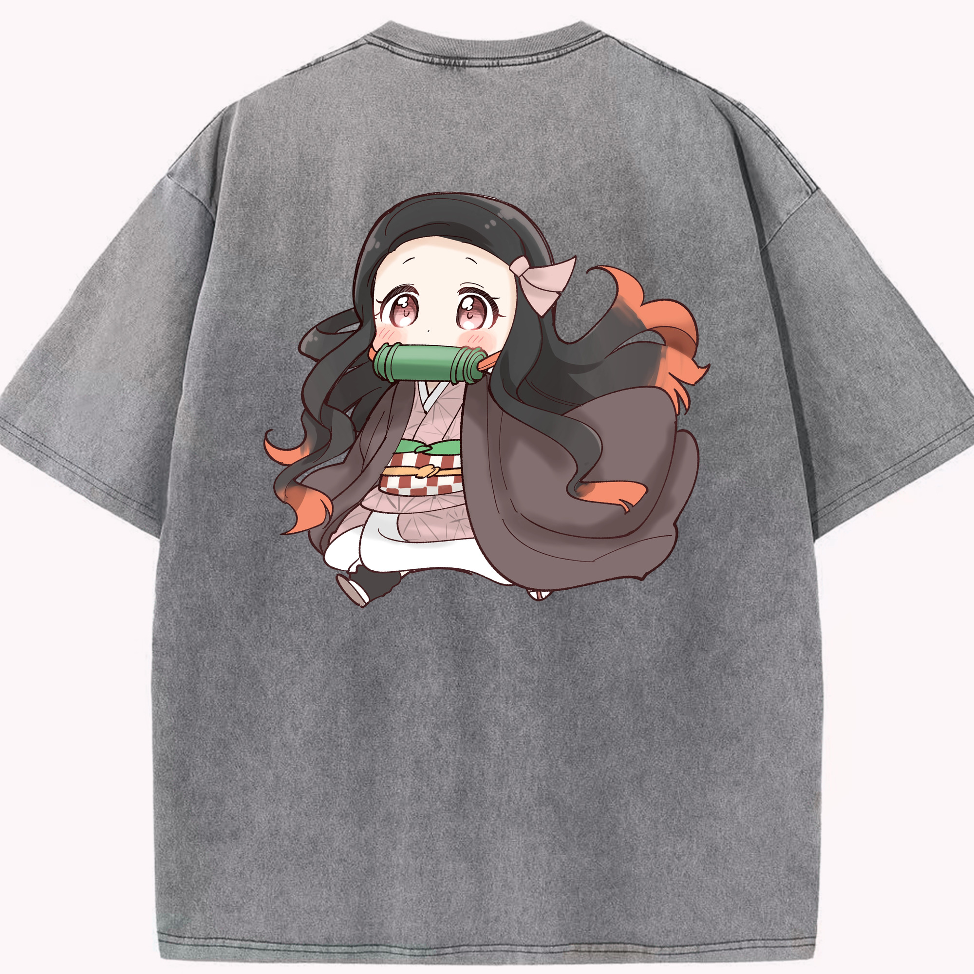 （画像用） 鬼滅の刃（きめつのやいば）竈門 禰󠄀豆子／かまど ねずこ Kamado Nezuko 綿100% ヴィンテージ風 半袖Tシャツ（背面プリント）