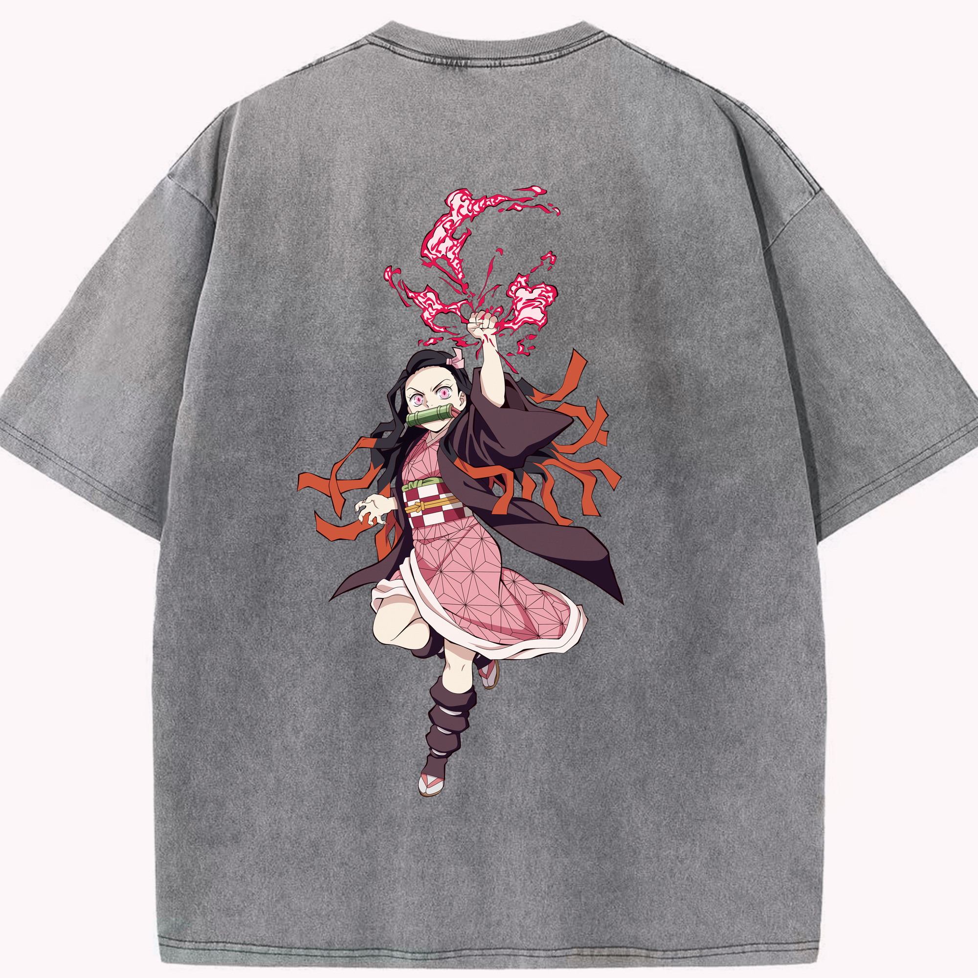 （画像用） 鬼滅の刃（きめつのやいば）竈門 禰󠄀豆子／かまど ねずこ Kamado Nezuko 綿100% ヴィンテージ風 半袖Tシャツ（背面プリント）