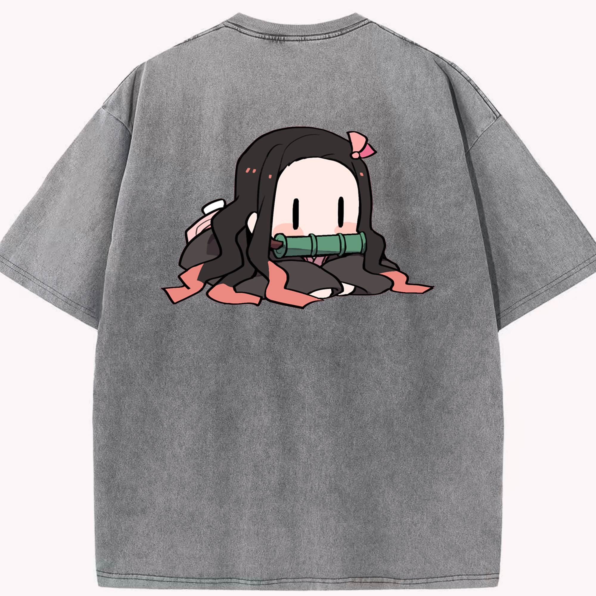 （画像用） 鬼滅の刃（きめつのやいば）竈門 禰󠄀豆子／かまど ねずこ Kamado Nezuko 綿100% ヴィンテージ風 半袖Tシャツ（背面プリント）