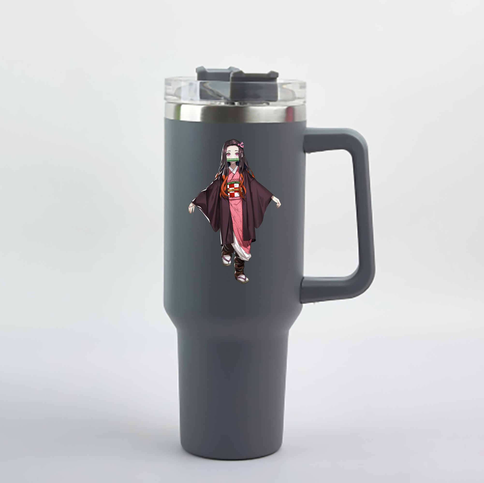 （画像用） 鬼滅の刃（きめつのやいば）竈門 禰󠄀豆子／かまど ねずこ Kamado Nezuko 1200mL車用タンブラー - クリスタルステッカー（プラスチックストロー付き）