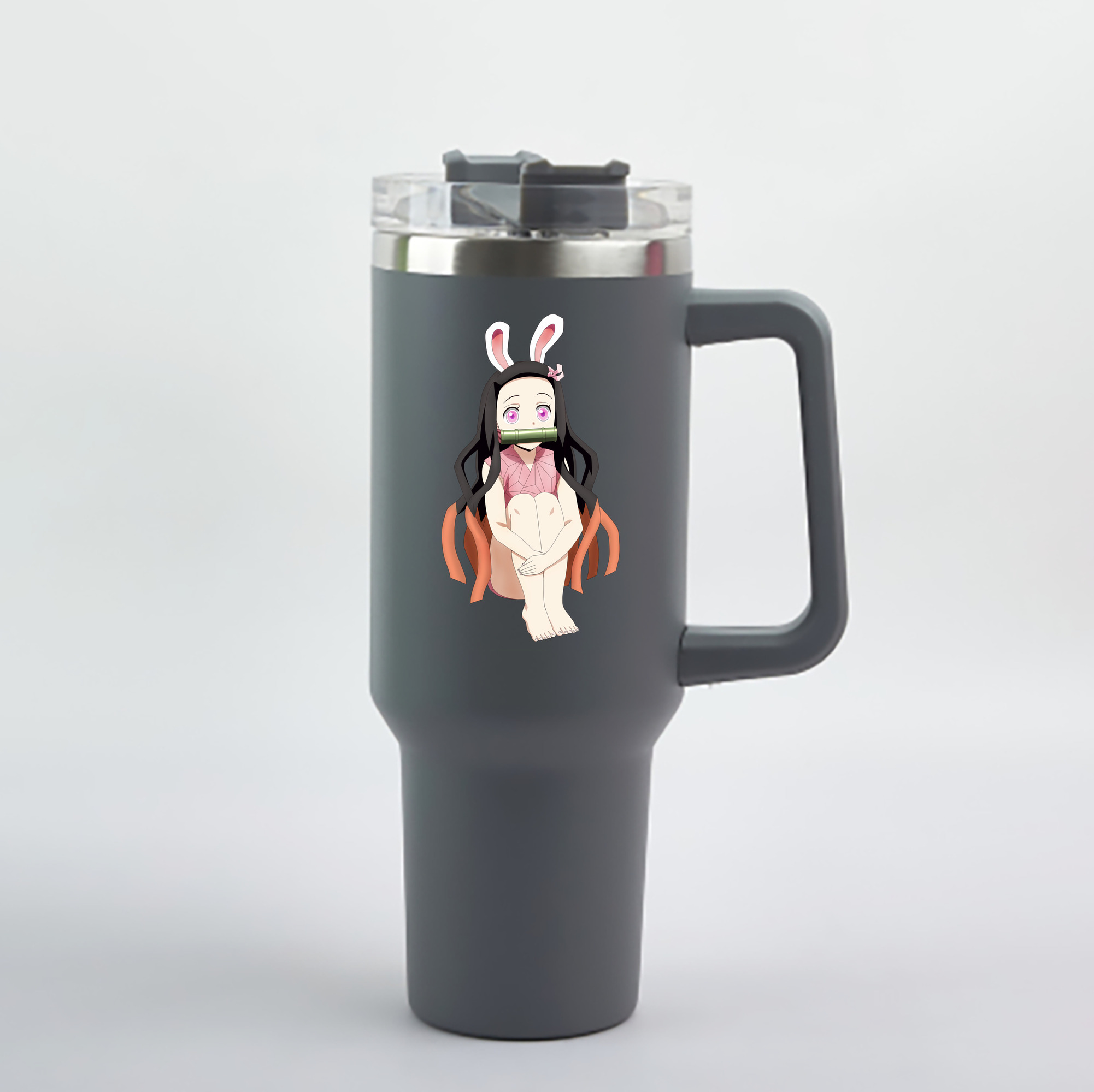 （画像用） 鬼滅の刃（きめつのやいば）竈門 禰󠄀豆子／かまど ねずこ Kamado Nezuko 1200mL車用タンブラー - クリスタルステッカー（プラスチックストロー付き）