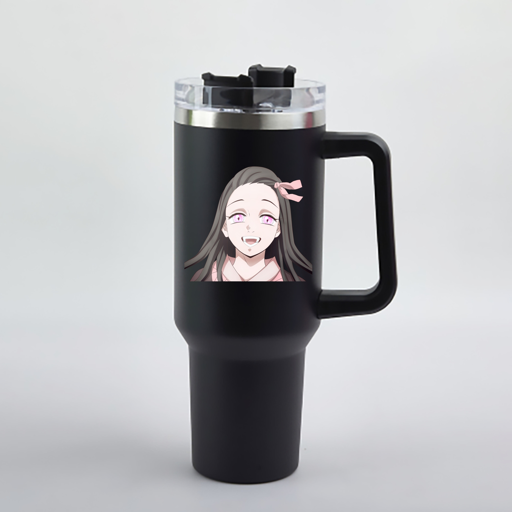 （画像用） 鬼滅の刃（きめつのやいば）竈門 禰󠄀豆子／かまど ねずこ Kamado Nezuko 1200mL車用タンブラー - クリスタルステッカー（プラスチックストロー付き）